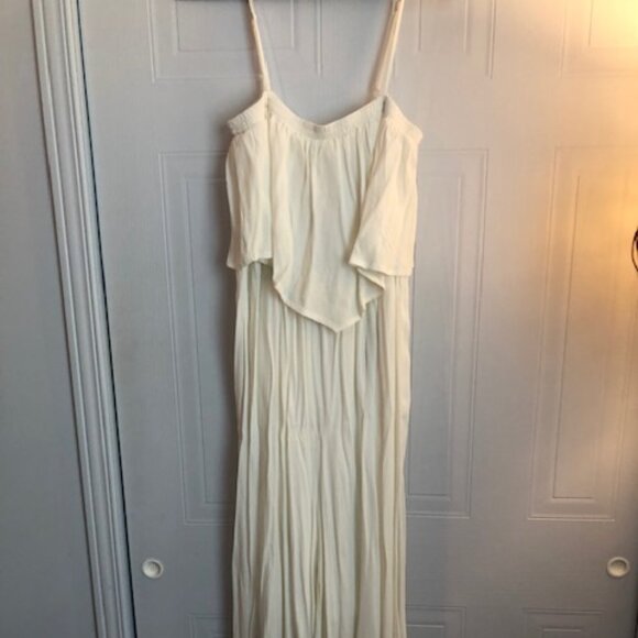 Moisy May White Spaghetti Strap Romper – NWT – Size M - Picture 4 of 4